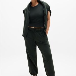 Athleta Forever Fleece Jogger Elm size small NWOT